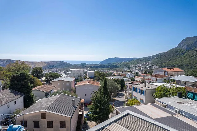 Haus mit Meer- und Bergblick in Sutomore — 110 m², Grundstück 150 m² — photo 12